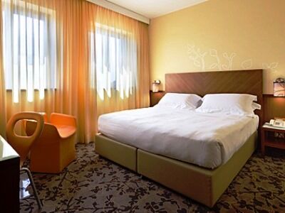 Unahotels Mediterraneo Hotel 4*