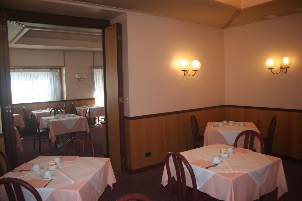 Albert Hotel Hotel 3*