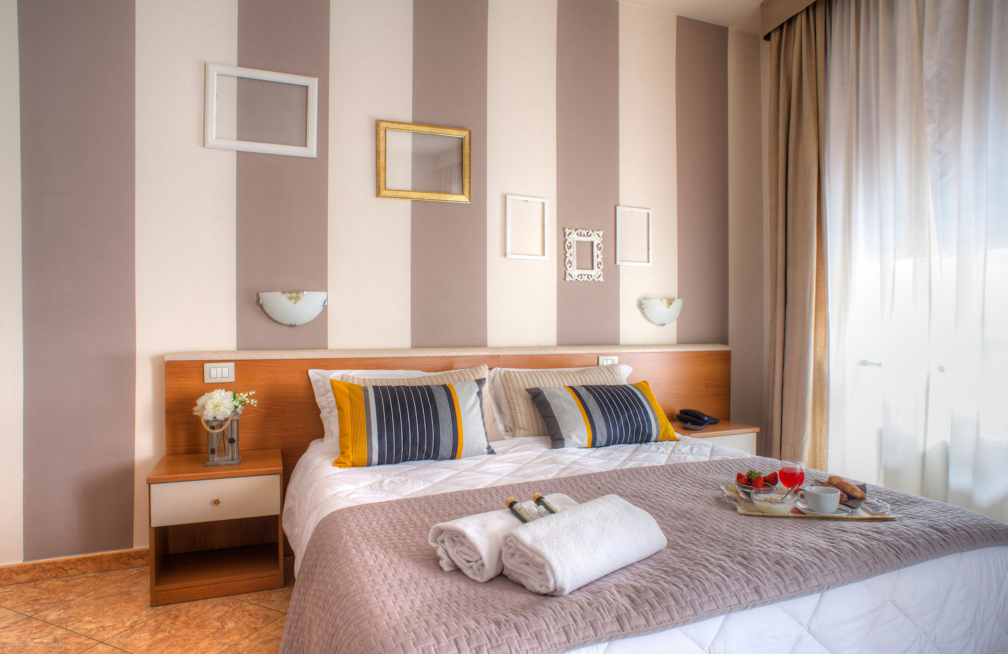 Ares Hotel 3*