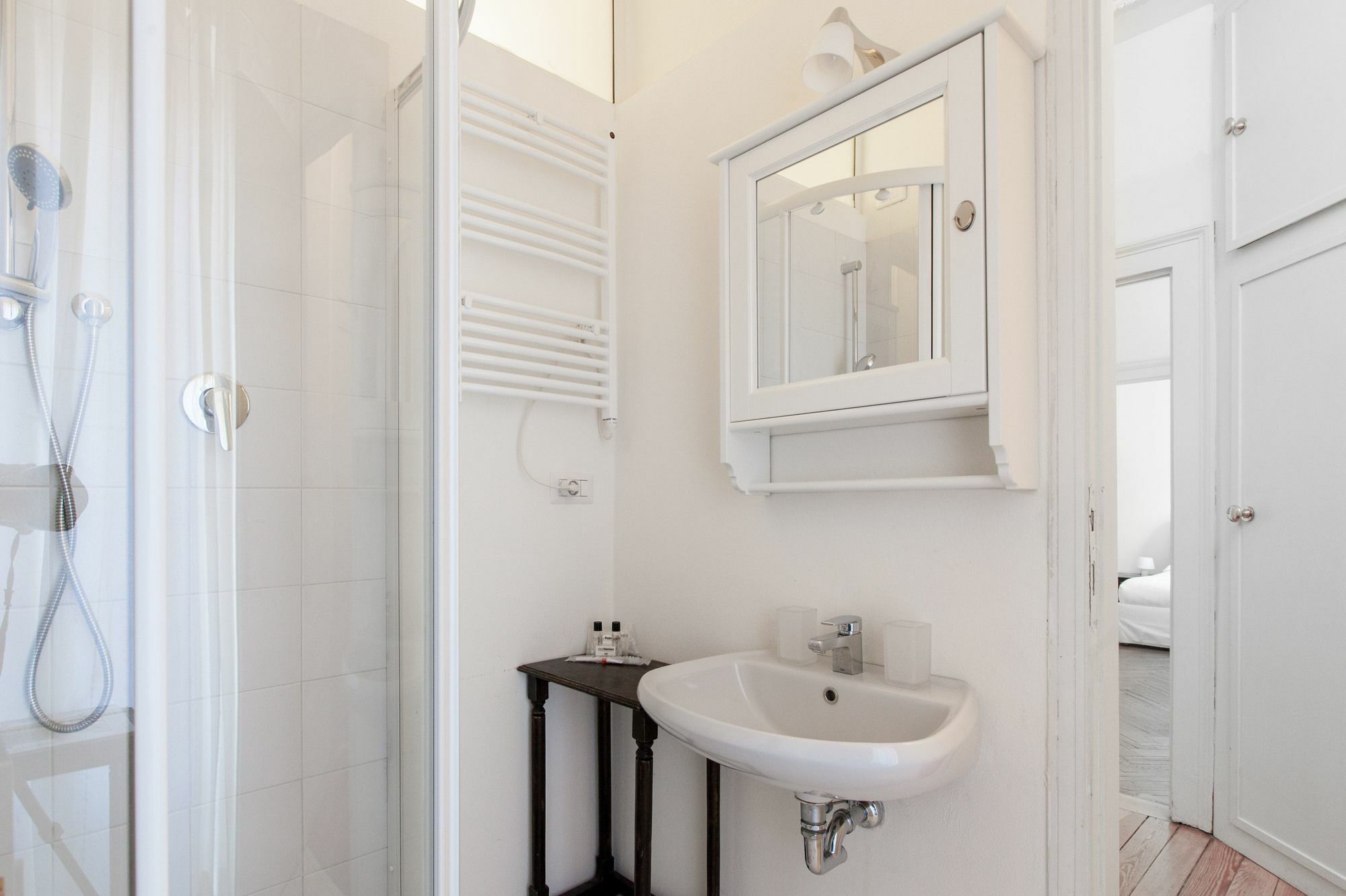 Easyhomes - San Babila Monforte * Mailand