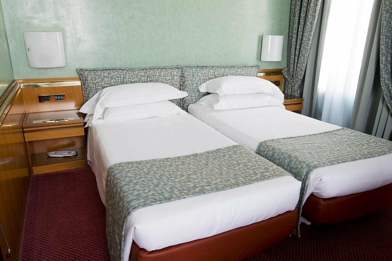 Michelangelo Hotel 4*