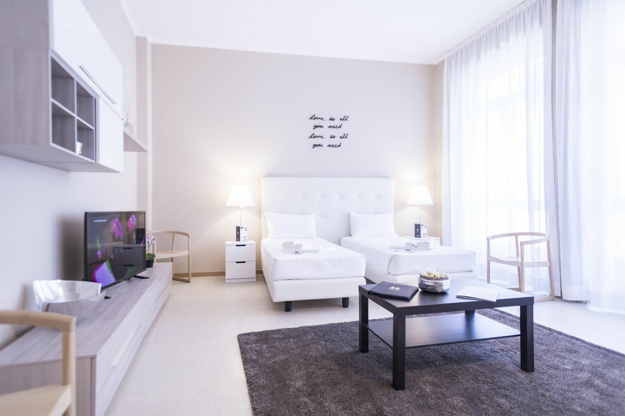 Hemeras Boutique Homes - Design Near Duomo Cathedral * Milano