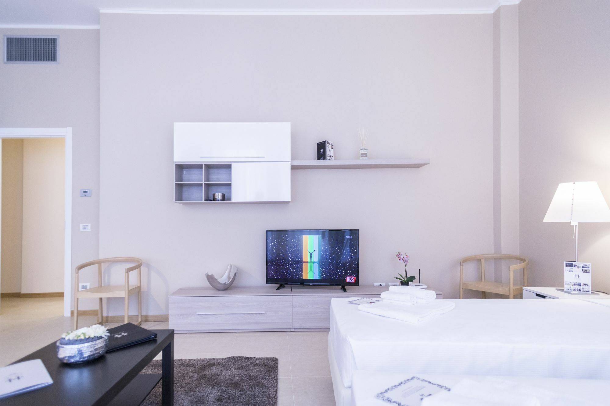 Hemeras Boutique Homes - Design Near Duomo Cathedral Milano