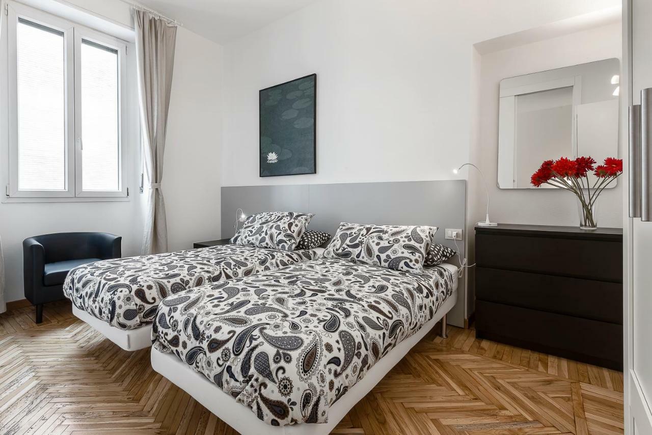 Apartment San Lorenzo Building Milan