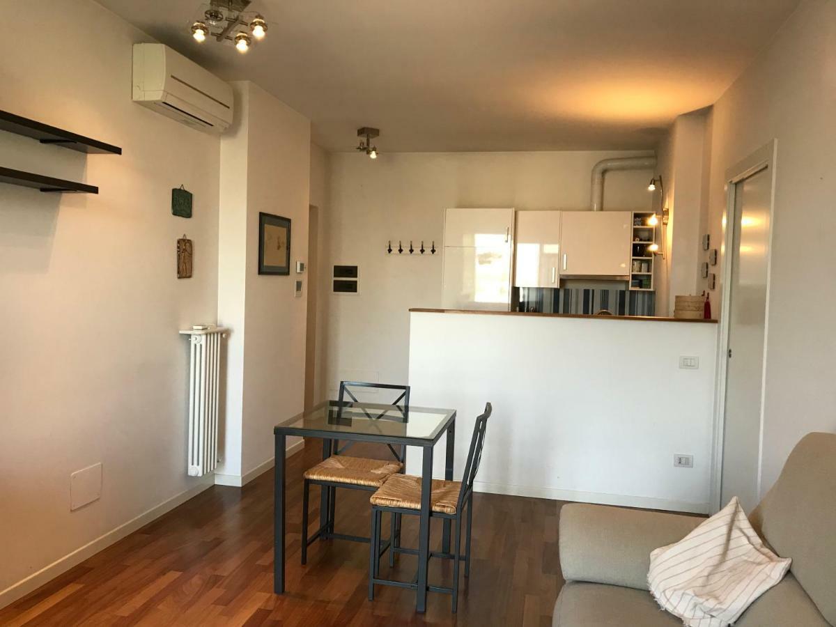 Cozy Naviglio Pavese Apartment Mailand