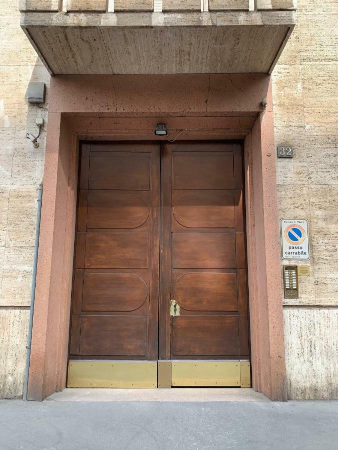 Fra Storia E Modernita Apartment Milan