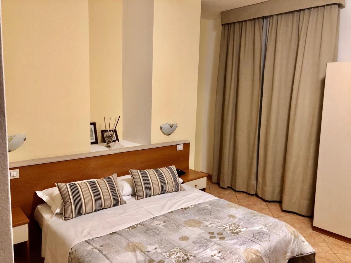Hotel Ares 3*