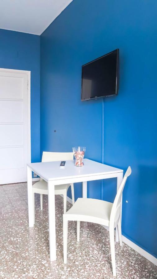 I Am Here - Gioia 71 Guest house Milan