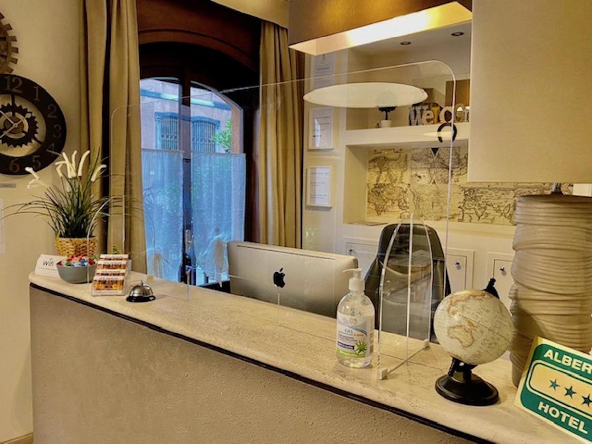 Hotel Ares Milan