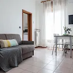 The Best Rent - Modern Two Bedroom Apartment In Milan