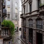 Modern Duomo Apartment