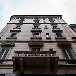Modern Duomo Apartment
