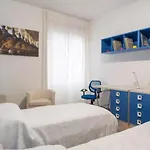 Cozy And Modern Apartment In Corvetto