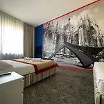 Camperio Central & Colorful Apartment In Cordusio