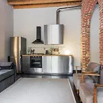 Stylish Milanese Studio - Via Cirillo