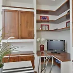 Argelati Halldis Apartment