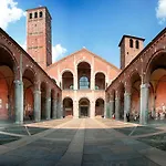 Suite Sant\'Ambrogio, Universita Cattolica