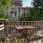 Hemeras Boutique Homes - Smart Flat With Balcony Near The City Center