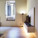 Doma Lux Apartment Central Station Milano