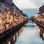 Home Suite Home - Super Attic Suite -With Free Parking - Zone Iulm & Naba & Navigli - Metro Subway Romolo