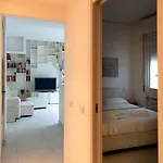 Hbhall Navigli 6B