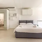 Elegant Loft With Balcony!