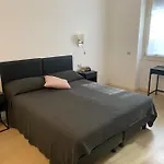 Lovely Apartment In The New Porta Nuova Area