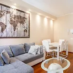 Smart And Central Flat In Porta Venezia By Easylife