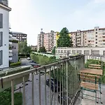 Bellissimo Appartamento Su Due Piani A Pochi Passi Dal Monumentale