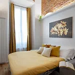 Duomo Brera - Elegant Suite in Design District