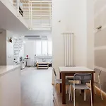 Awesome Loft In The City Center Of Milan