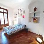Charming Design Apartment Into Navigli District