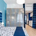Appartamento Blu A Milano Zona Ripamonti Vicino Allo Ieo
