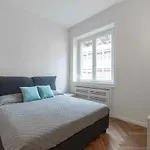 Milano: Bellissimo Appartamento In Pieno Centro