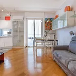 Joivy Vibrant Flat With Balcony