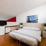 Urban Loft 25