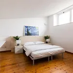 Urban Loft 25