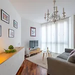 Duomo-PortaromanaXxl Home Terrace & Free Parking