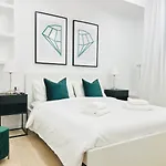 The Boutique Houses Milan - Emerald Suite
