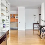Joivy Delightful Flat In Forlanini