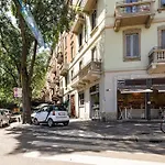 Peaceful Apartment In Porta Venezia
