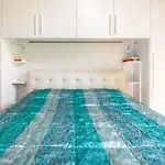Peaceful Apartment In Porta Venezia