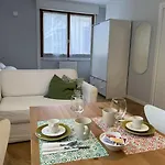 Sbam House