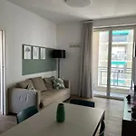 Confortevole Bilocale In Largo Marinai D\'Italia