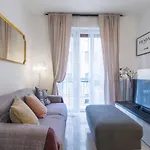 Easylife - Elegante E Chic Dimora Con Balcone