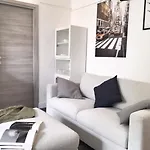 I Host Apartment - Pericle 9