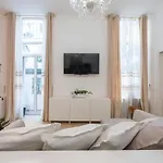 White Loft Near Duomo Orti 14