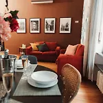 Mrdoyle Apartment Catalani