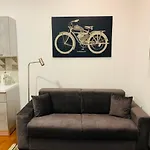 Cosy New Apartment In Portello Certosa