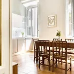 Joivy Cute Apt Near Guastalla Gardens
